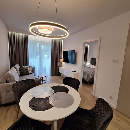 Modern White Kollataja 7A Apartment Kolobrzeg Ngoại thất bức ảnh